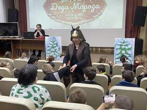 В преддверии Нового года ребят нашей региональной площадки "УчимЗнаем" на базе НКМЦ им З. И. Круглой сегодня ждала волшебная история, полная загадок, смеха и волшебства.