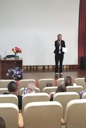 Сегодня на нашей региональной площадке УчимЗнаем-Орловская область  на базе НКМЦ им З. И. Круглой для ребят находящихся на длительном лечении прошло мероприятие По страницам Великой Отечественной Войны, посвященное Дню Великой Победы!